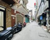 BÁN NHÀ HOÀNG QUỐC VIỆT - PHÂN LÔ Ô TÔ TRÁNH - THANG MÁY - TẶNG NỘI THẤT 52 M 6T 25.5TỶ
