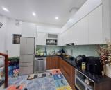 Bán nhà Tây Hồ, 50m, 4 tầng, mt 4.5m, giá 10.5 tỷ ngõ thông ô tô tránh, dân xây đẹp