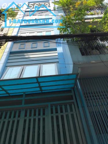 BÁN Nhà Nguyen Dinh Chieu, F4, Q3, HXH, 3 x 10m, 1 Trệt + 4 Lầu, nó hậu, 3 WC, 3 PN, rất