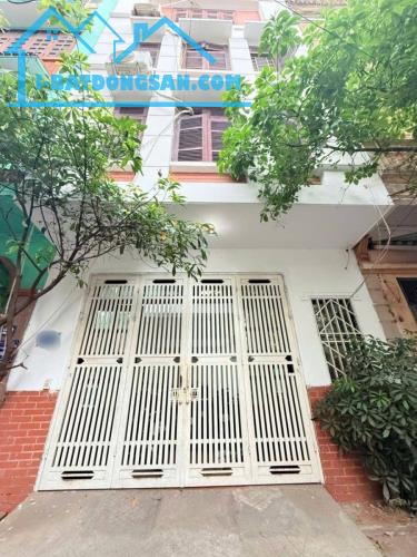 Bán nhà Phân Lô Ô tô tránh dừng đỗ- Phố Hoàng Văn Thái 52m2/ 5Tầng/MT 5.3m 19 Tỷ - 2