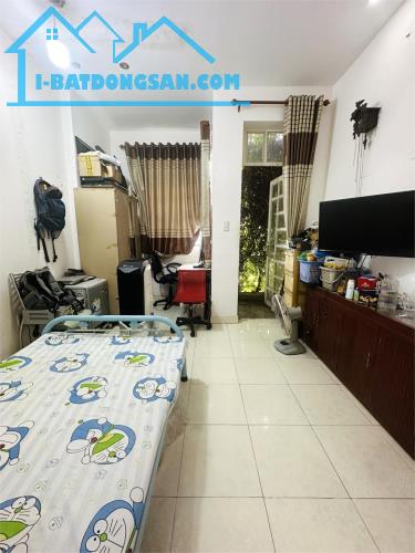 Bán nhà riêng tại Phạm Thế Hiển, 7x tỷ, 85m2, 3PN, 3WC, có chỗ để xe hơi
