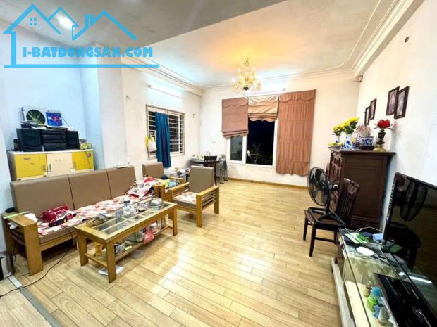 Bán nhà 5 tầng Võng Thị - Diện tích 50m2 - Hai mặt thoáng - Đường ô tô tránh 16 TỶ - 1
