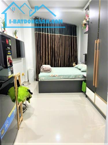 CHỈ 8 TỶ TL - NHÀ ĐẸP HẺM Ô TÔ THOÁNG SÁNG QUẬN 10 - 1 CĂN RA MT - DT4x13M 4 TẤM - K/DOANH - 4