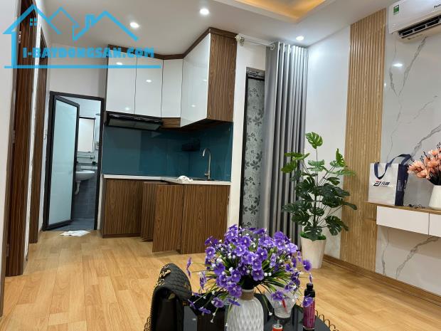 MÌNH CHÍNH CHỦ CHO THUÊ CĂN HỘ 2N1VS TẠI NGÕ 189 ĐƯỜNG HOÀNG HOA THÁM, P. LIỄU GIAI, Q. - 1
