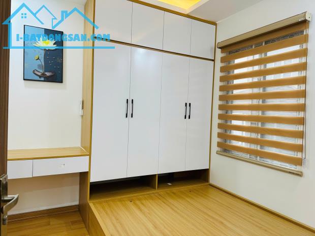 MÌNH CHÍNH CHỦ CHO THUÊ CĂN HỘ 2N1VS TẠI NGÕ 189 ĐƯỜNG HOÀNG HOA THÁM, P. LIỄU GIAI, Q. - 3