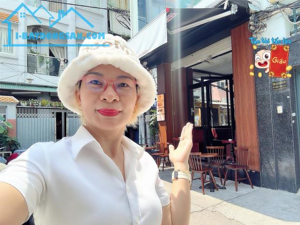 BÁN CĂN GÓC 3 MẶT TIỀN XE HƠI ĐẬU CỬA - Đ. ĐINH CÔNG TRÁNG, P.TÂN ĐỊNH, QUẬN 1 - SẴN DÒNG