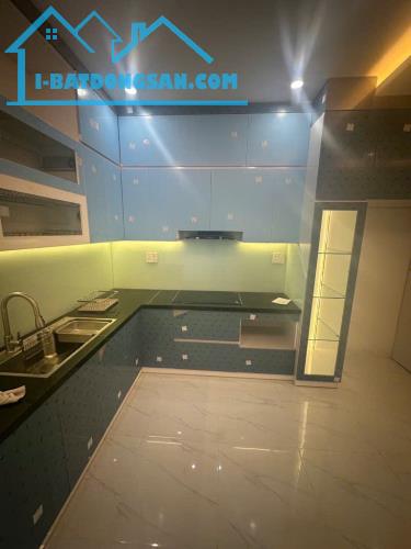 Nhà An Dương 6 tầng - Có thang máy - Hai mặt thoáng - Sổ đỏ vuông đẹp 47m2