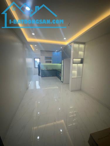 Nhà An Dương 6 tầng - Có thang máy - Hai mặt thoáng - Sổ đỏ vuông đẹp 47m2 - 1