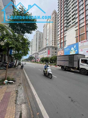 Bán gấp nhà 2 mặt tiền Lê Đại Hành 3,5x31m 4 lầu giá 28 tỷ - 2