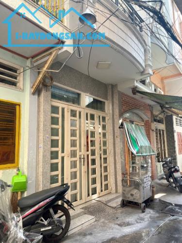 Nhà 3 tầng hẻm thông đường Trần Bình Trọng P2Q5. 5.7 tỷ - 2