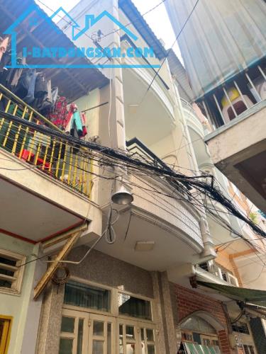 Nhà 3 tầng hẻm thông đường Trần Bình Trọng P2Q5. 5.7 tỷ - 3