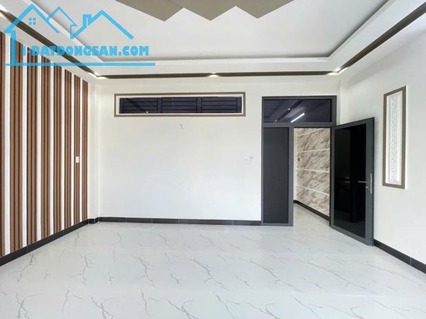 BÁN NHÀ 1 TRỆT 2 LẦU ĐƯỜNG SỐ 1 KDC NAM LONG (8C) CẦN THƠ - 4