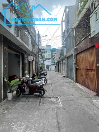 Bán Nhà Riêng tại Cư Xá Lữ Gia, 14,5 tỷ, 57 m2, giá cực chất - 1