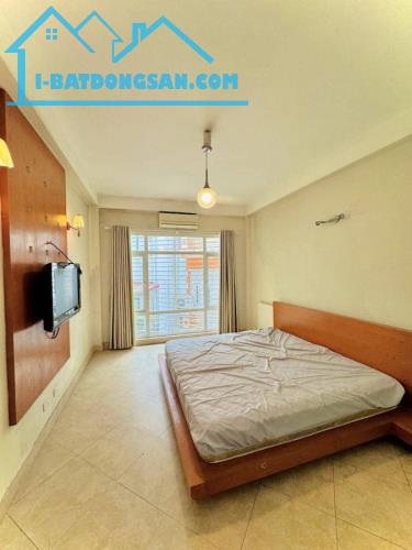 Sát phố Nguyễn Thái Học ,Nhà 41m2, 5 tầng, ô tô đỗ cửa, dòng tiền 20 triệu/tháng  16,5 tỷ - 2