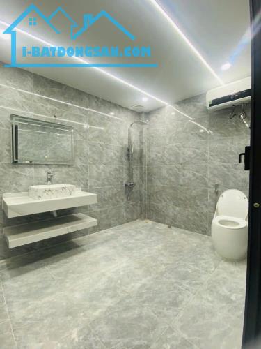 ĐẤT VÀNG PHÁO ĐÀI LÁNG - TRUNG TÂM ĐỐNG ĐA - BA BƯỚC RA ĐƯỜNG LÁNG 31M 4 TẦNG CHỈ 7.5 TỶ - 2