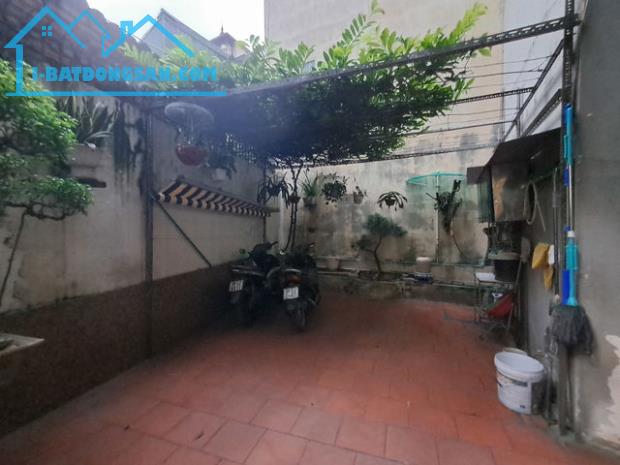 CHÍNH CHỦ GỬI BÁN - NHÀ PHỐ XUÂN THỦY - NHÀ ĐẸP - DIỆN TÍCH RỘNG - Ở SƯỚNG - 4