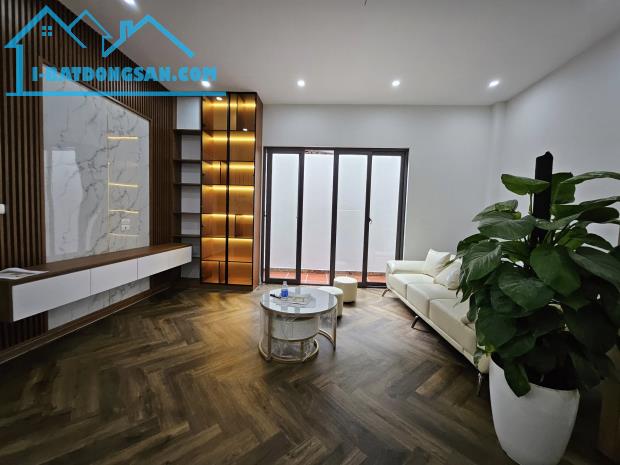 NHÀ ĐẸP THANH TRÌ – SỔ ĐỎ NỞ HẬU - FULL NỘI THẤT - 65m²