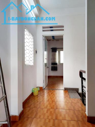NHÀ ĐẸP - GIÁP CHỢ PHẠM VĂN BẠCH & QUANG TRUNG - HXH - DT 66M² - 3 TẦNG LẦU CHỈ 6.X TỶ - 4
