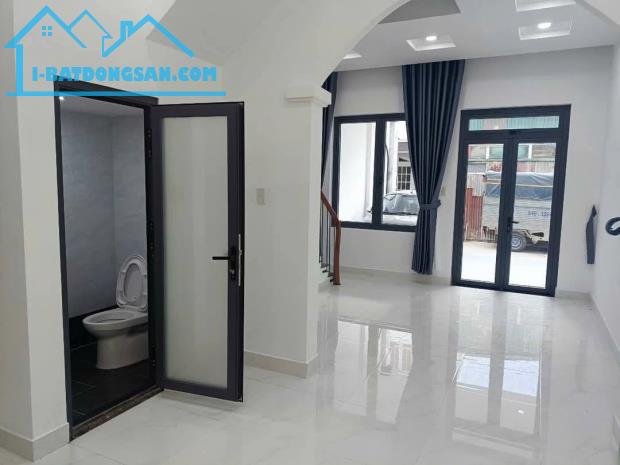 Giảm giá bán gấp Nhà đẹp đường Ngô Quyền, Đà Lạt giá 5.2 tỷ chỉ còn 4.6 tỷ - 4