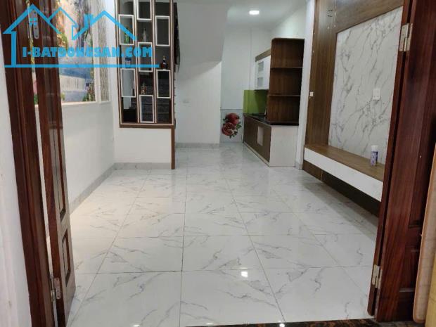 CHÍNH CHỦ BÁN NHÀ 5 TẦNG MỚI ĐẸP TẠI ĐÔNG NGẠC – 35M2 – GIÁ CHỈ 5,7 TỶ
