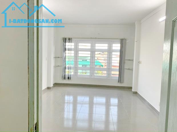Cho thuê nhà mới 3 lầu hẻm xe hơi đường Hồ Thành Biên Phường 4 Quận 8 - 2