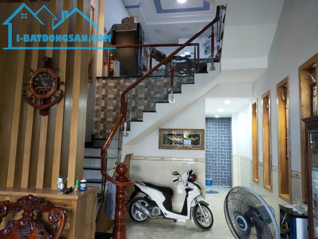 Chính chủ bán nhà 4 tầng đẹp Đỗ Xuân Hợp, gần Xa Lộ Hà Nội, sổ riêng, giá tốt, ở ngay 4pn - 2