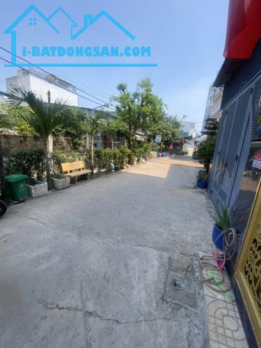 Chính chủ bán nhà 4 tầng đẹp Đỗ Xuân Hợp, gần Xa Lộ Hà Nội, sổ riêng, giá tốt, ở ngay 4pn - 3