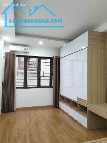 Cho thuê gấp tòa nhà văn phòng, thang máy 100m, 6 tầng, mặt tiền 5m, 51tr/th, Trương Định. - 3