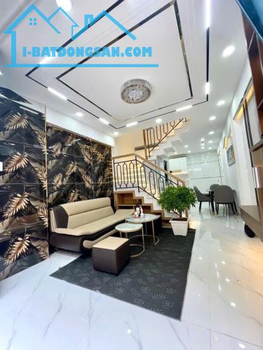 BÁN NHÀ GÒ VẤP – SÁT MẶT TIỀN XE TẢI – HƠN 4 TỶ
