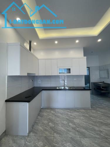 Siêu Hiếm-Nhà Định Công Thượng-56m2,4.8MT-Chỉ hơn 3 TỶ. - 2