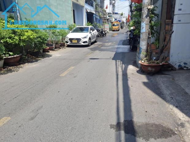2 Nhà C4 185m², Lô góc, Đ.2.5m – Đông Hưng Thuận 5 Q12 - 4