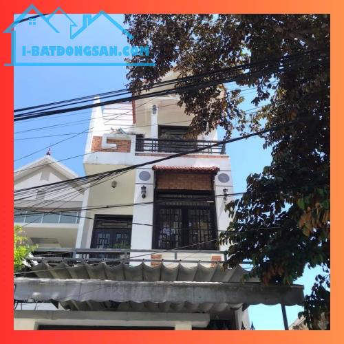 🏠 BÁN NHÀ 3 TẦNG MẶT TIỀN CHI LĂNG – TRUNG TÂM TP HUẾ
💎 Nhà đẹp – Vị trí vàng – Giá