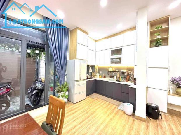 Hẻm xe hơi Tây Thạnh Q.Tân Phú 65m2 3 tầng mới gần Lê Trọng Tấn giá chỉ 5tỷ8 - 1
