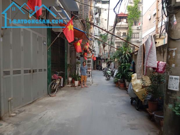 Tôi bán đất ngõ 2 Trần Phú 2 mặt đường ô tô tránh cạnh Làng VKCA 68m2 chỉ 9.9 tỷ. LH 09896 - 2
