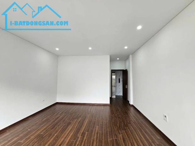 THẠCH BÀN SIÊU PHẨM – 49M² – 5 TẦNG – THANG MÁY – 8,6 TỶ - 5