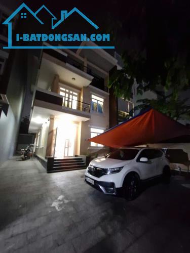 MẶT TIỀN CẠNH ĐH NGÂN HÀNG LINH CHIỂU - 234m2 - 3 TẦNG - 3