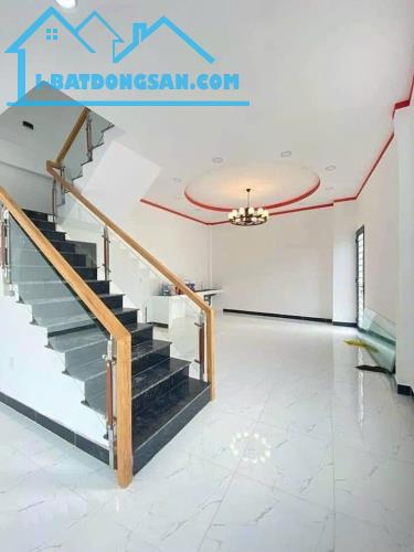 BÁN GẤP NHÀ 1 TRỆT 1 LẦU GÓC 2MT P TÂN VẠN - 2 TỶ 450TR