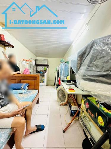 ĐÊ LA THÀNH - 20M - 3 TẦNG - MT 2.5M - 3.68 TỶ - 3