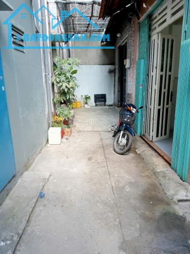 Bán nhà rẻ Q8, hẻm 3.5m, 38m2, 2 tầng đúc SHR, không quy hoạch, chỉ 3,68 Tỷ TL