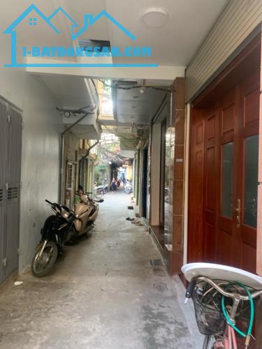 BÁN ĐẤT TẶNG NHÀ GIẢNG VÕ -ĐỐNG ĐA- DIỆN TÍCH 54M2-MT 3,3M-7.5 TỶ