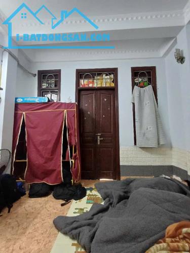 Cho thuê nhà nguyên căn ngõ 79, 8/3 Hai Bà Trưng, 5 tầng x 20m2, 2 ngủ, 8 Triệu - 2