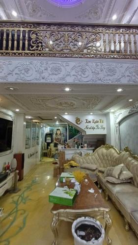 Bán nhà phường 5 gò vấp dương quảng hàm 70m2 6 tầng btct 8pn hẻm xe tải gần mặt tiền - 2