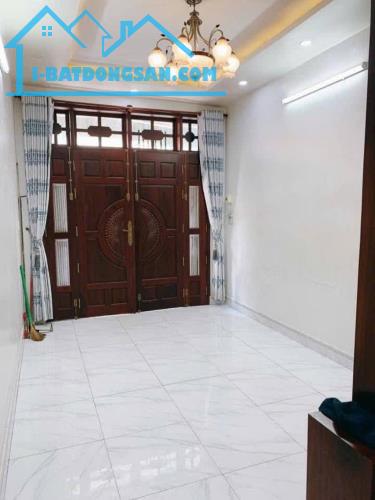 HÀNG HOT !!! TRUNG TÂM TIỆN ÍCH - HẺM XE HƠI ĐẬU CỬA . - 1