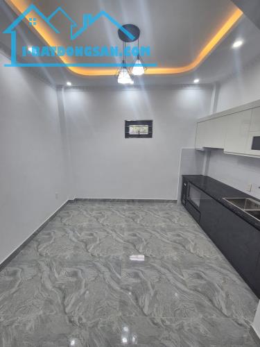 Bán nhà 3 tầng tai Cam Lộ Hùng  Vương , Hồng Bàng Giá 2ty25 - 3