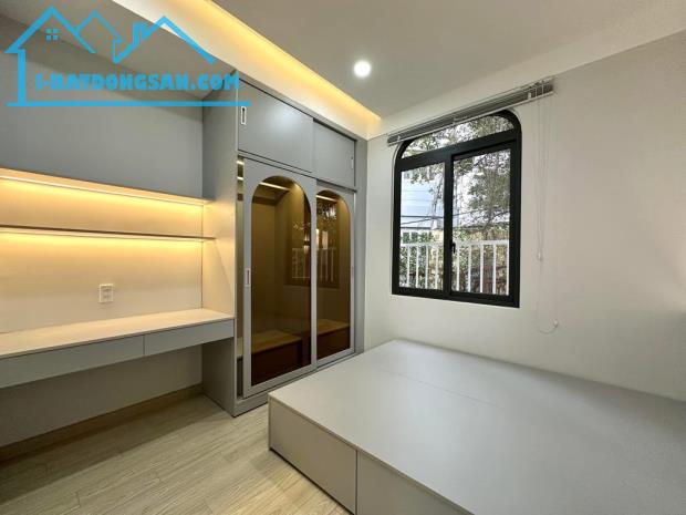 GIÁ CHỈ 4,98 TỶ - NHÀ ĐẸP FULL NỘI THẤT - KHU PHAN XÍCH LONG - 3