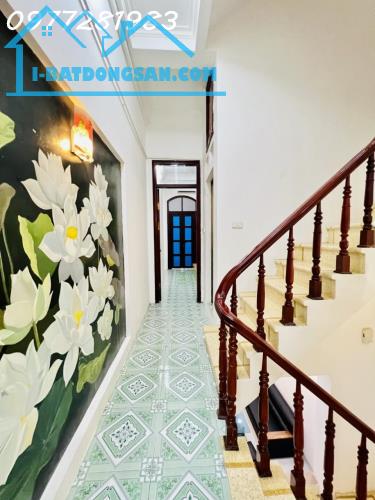 Nhà dân xây Trịnh Văn Bô Kéo dài ô tô 7 chỗ đỗ cửa, giá 4.7 tỷ - 2