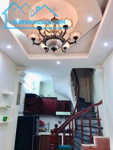 Cho thuê nhà ngõ 663 Trương Định, 3.5 tầng, 2 ngủ, 7 Triệu - 1