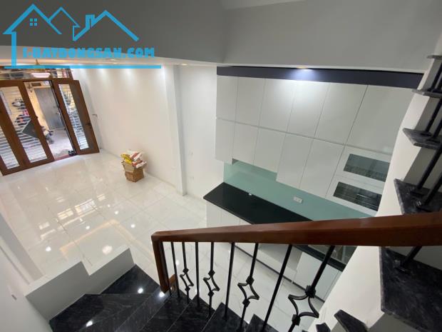 Bán nhà Quang Tiến - Vị trí đẹp thuận lợi