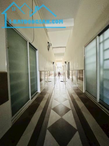 BÁN CĂN HỘ DỊCH VỤ ĐƯỜNG SỐ 11 ,TRƯỜNG THỌ ,THỦ ĐỨC 320M2 (8 X 40) 4 TẦNG 36 PHÒNG- 39 TỶ - 4