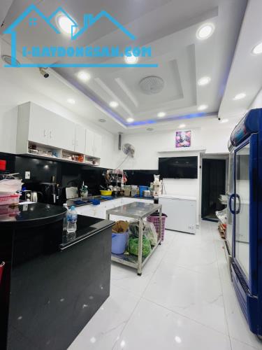 Chỉ 4.39 tỷ giao chìa khóa nhà 4 tầng đẹp 4x17m, Trần Văn Mười. - 1